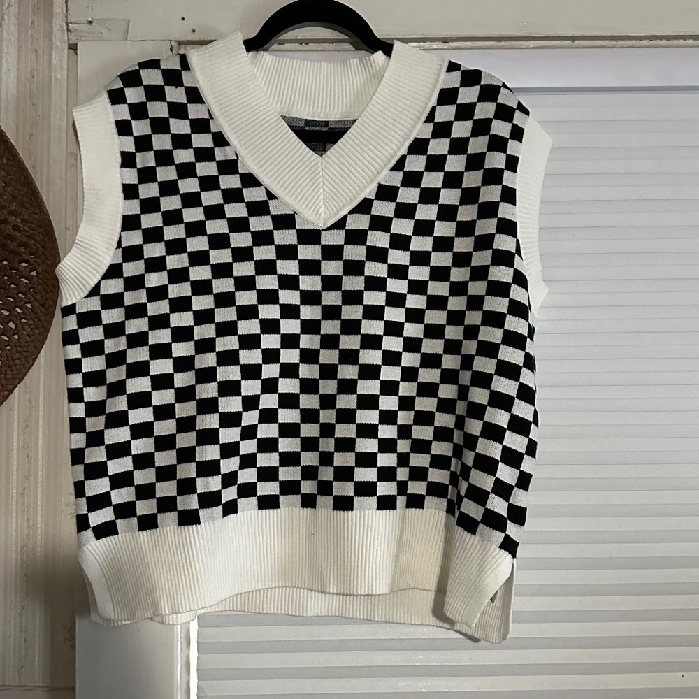Black and white checkered tank